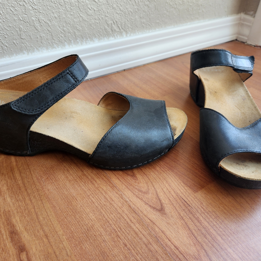 Dansko Black Women's Sandals